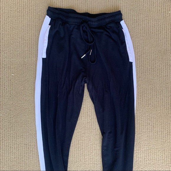 The Laundry Room B&W Sweatpants Size S - Picture 8 of 10